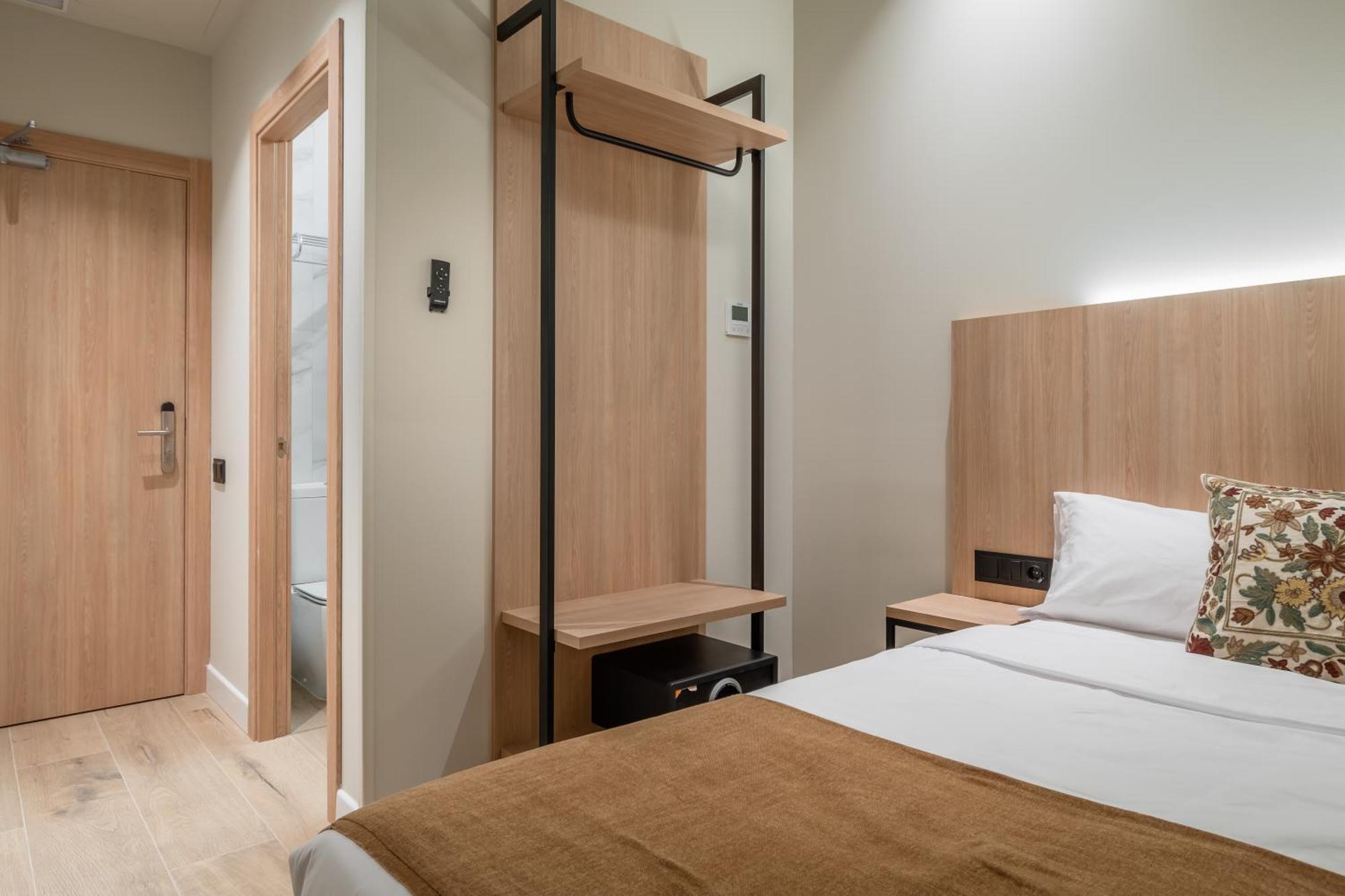 Aerohotel Barcelona Airport 24H El Prat de Llobregat Dış mekan fotoğraf